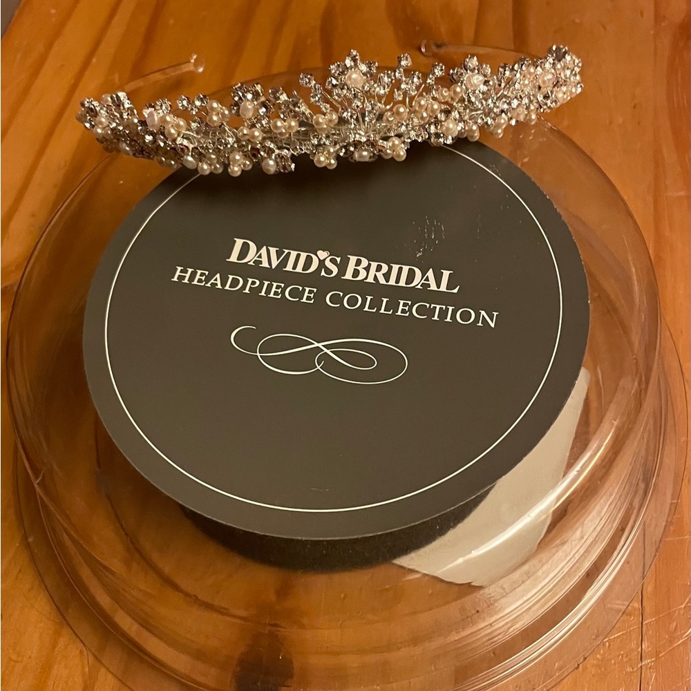 David's Bridal Silver Crystal and White Pearl Tiara